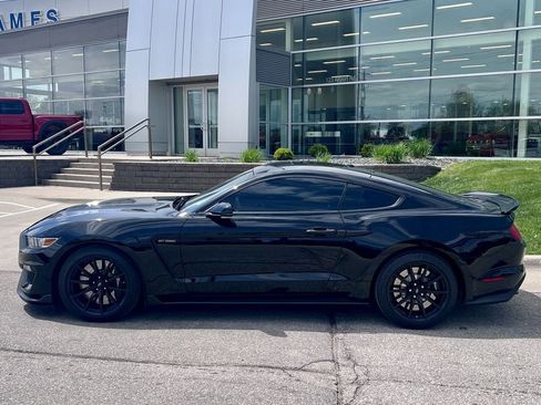 Used 2017 Ford Mustang Shelby GT350 w/ Electronics Package RWD image 3