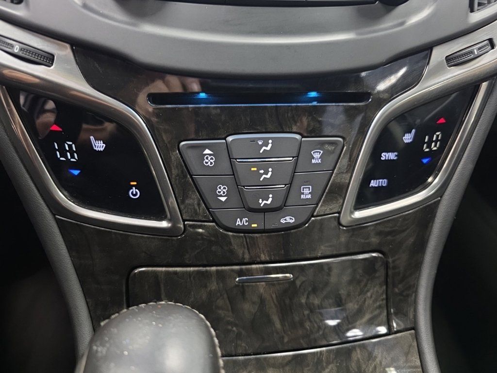 Used 2014 Buick LaCrosse Leather FWD image 23