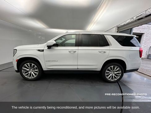 Used 2023 GMC Yukon Denali image 2