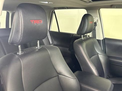 Used 2021 Toyota 4Runner Venture w/ Moonroof Package AWD/4WD image 31