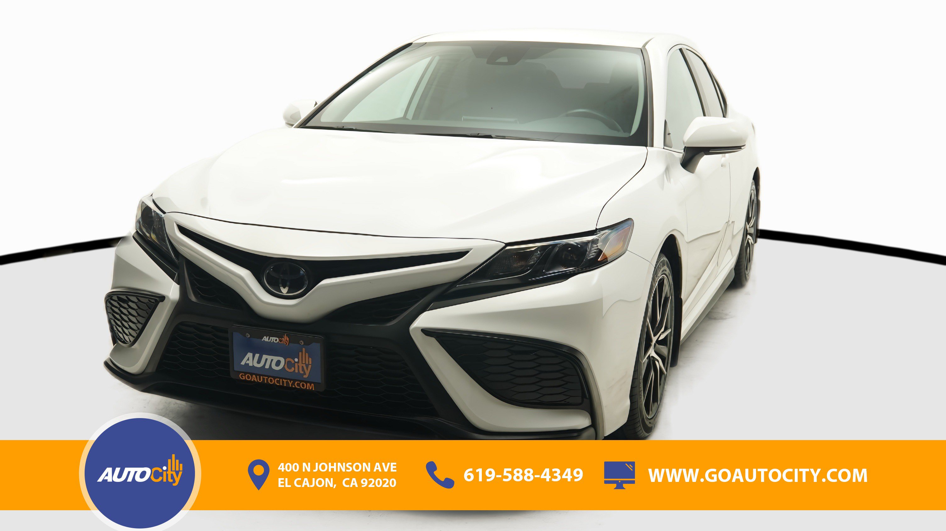 Used 2024 Toyota Camry SE w/ Blackout Package (TMS) FWD image 1