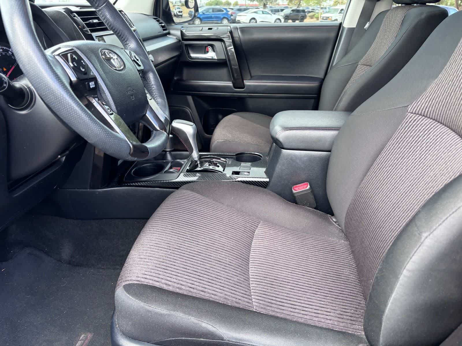 Used 2022 Toyota 4Runner TRD Off-Road AWD/4WD image 14
