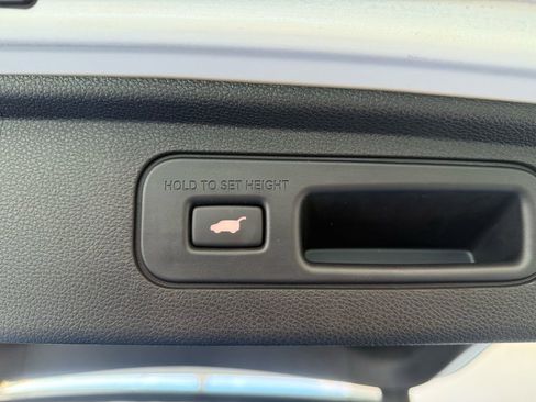 Used 2025 Honda Odyssey Elite image 16