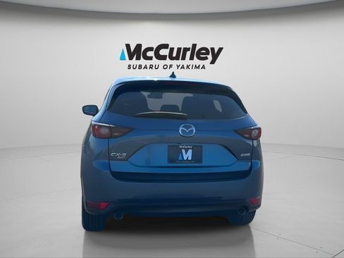 Used 2017 MAZDA CX-5 Touring image 4