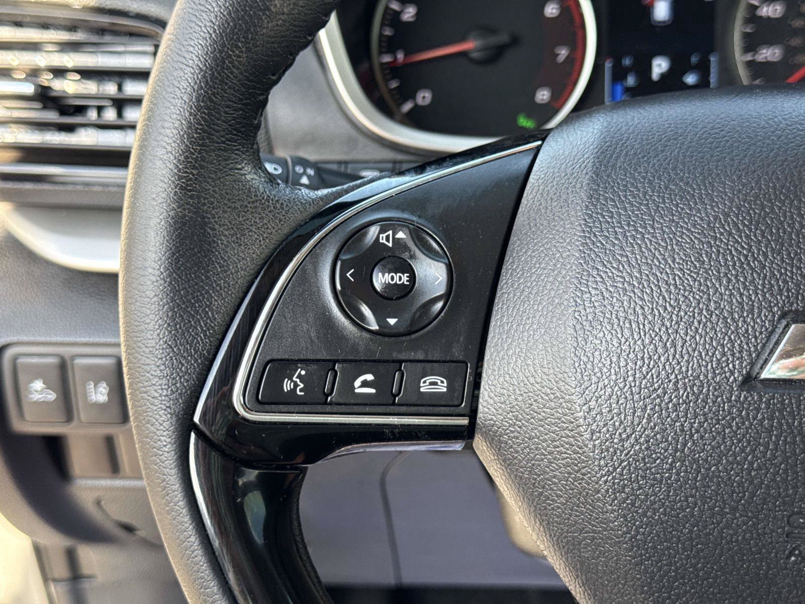Used 2024 Mitsubishi Eclipse Cross AWD image 17