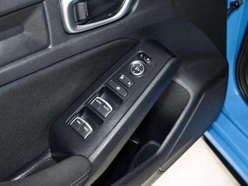 Used 2023 Honda Civic Sport image 10