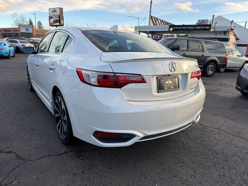 Used 2018 Acura ILX w/ Special Edition Package image 4