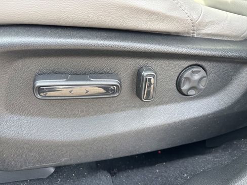 Used 2018 Honda CR-V EX-L image 18