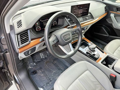 Used 2022 Audi Q5 2.0T Premium Plus w/ Premium Plus Package AWD/4WD image 25