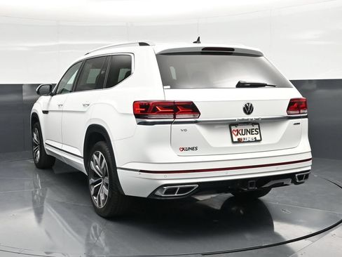 Used 2023 Volkswagen Atlas SEL Premium AWD/4WD image 10