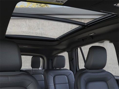 New 2025 Lincoln Aviator Reserve w/ Jet Appearance Package image 25