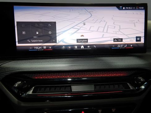Used 2025 BMW 330i xDrive Sedan AWD/4WD image 23