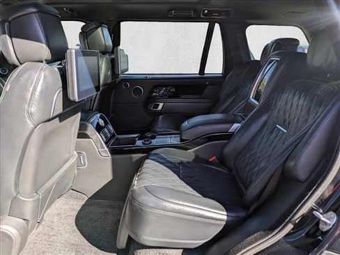 Used 2021 Land Rover Range Rover SV Autobiography Dynamic image 21