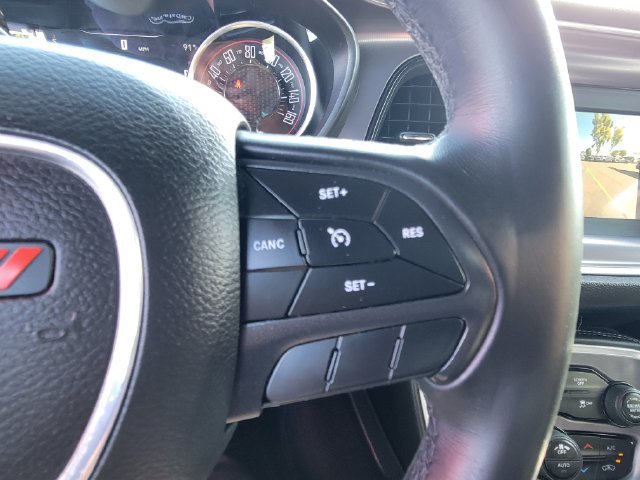 Used 2019 Dodge Challenger SXT RWD image 11