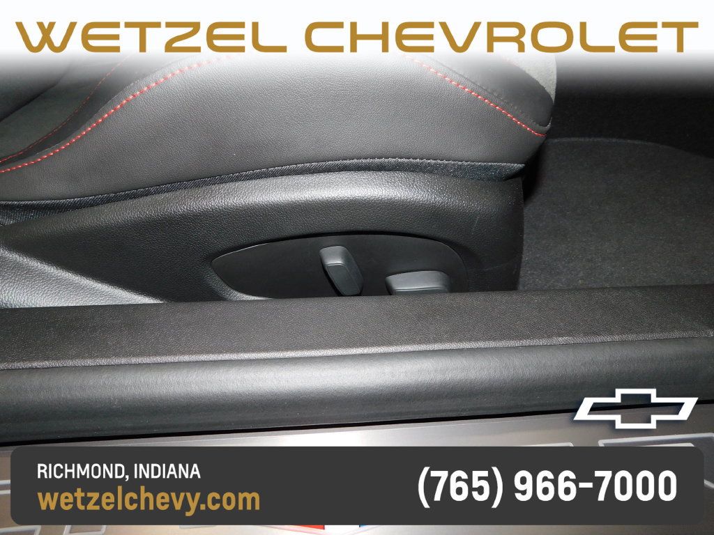 Used 2023 Chevrolet Camaro ZL1 RWD image 17