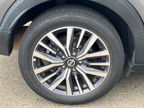 Used 2021 Nissan Kicks SV FWD image 20