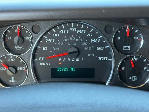 Used 2024 GMC Savana 2500 w/ Driver Convenience Package RWD image 20