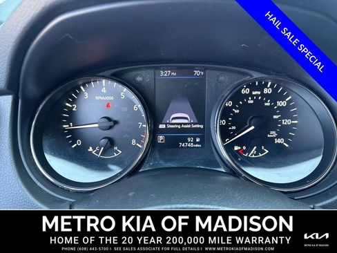 Used 2018 Nissan Rogue SL w/ Premium Package AWD/4WD image 16