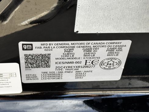 Used 2024 Chevrolet Silverado 2500 High Country AWD/4WD image 35