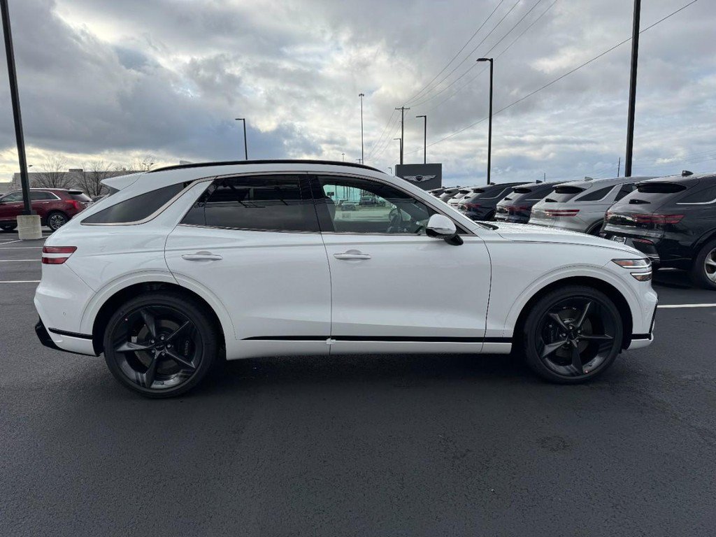 Used 2026 Genesis GV70 2.5T Sport Prestige AWD/4WD image 2