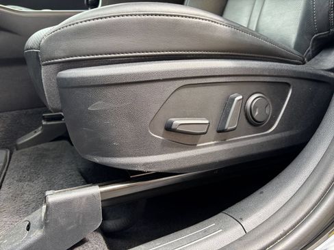Used 2024 Kia Sorento S FWD image 22