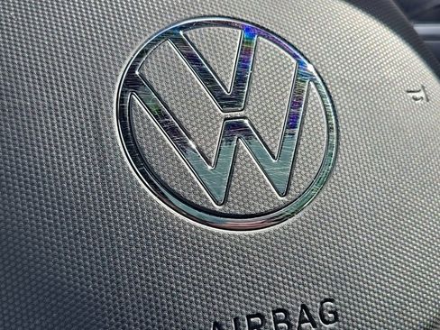 Used 2024 Volkswagen Atlas Cross Sport SEL Premium R-Line image 28