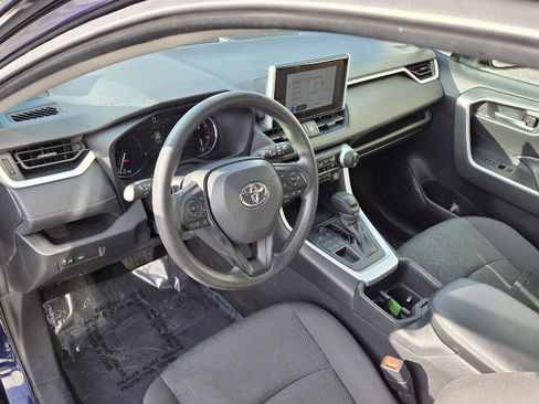 Used 2023 Toyota RAV4 XLE image 5