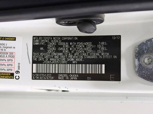 Used 2013 Toyota 4Runner Limited image 36