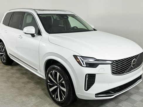 Used 2026 Volvo XC90 B5 Core AWD/4WD image 25