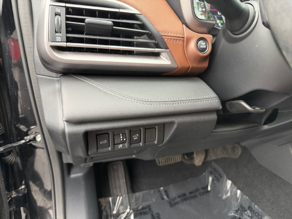 Used 2023 Subaru Outback Touring AWD/4WD image 20