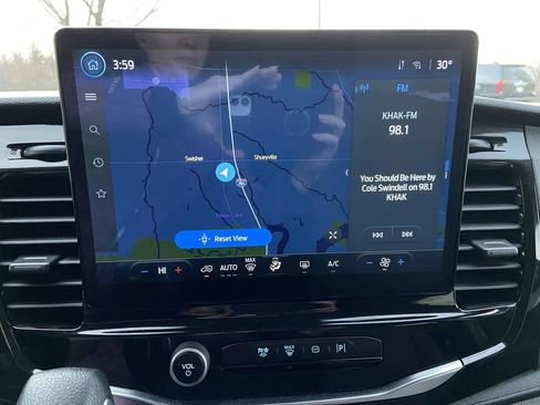 Used 2023 Ford Transit 350 XLT image 17