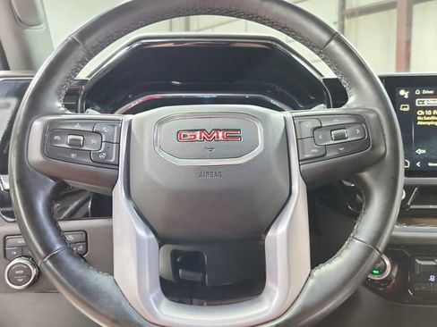 Used 2023 GMC Sierra 1500 Elevation w/ Preferred Package AWD/4WD image 22