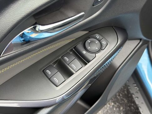 Used 2026 Chevrolet Trax ACTIV FWD image 19