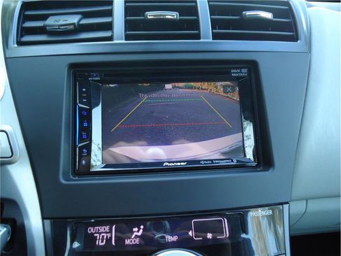 Used 2012 Toyota Prius V Two image 18