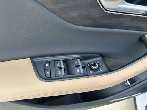 Used 2025 Audi Q7 3.0T Prestige image 10