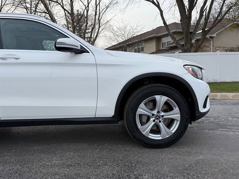 Used 2018 Mercedes-Benz GLC 300 4MATIC image 35