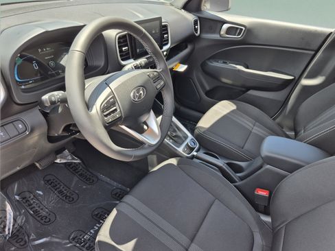 New 2026 Hyundai Venue SEL FWD image 19