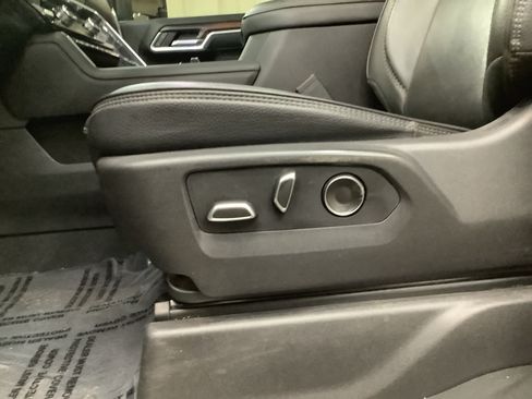 Used 2025 GMC Sierra 2500 Denali AWD/4WD image 13