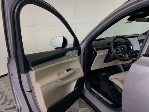 New 2026 Volvo EX90 Ultra image 24