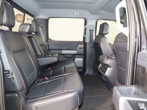 Used 2023 Ford F250 Lariat w/ Lariat Ultimate Package AWD/4WD image 13