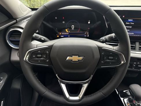 New 2026 Chevrolet Trax LT FWD image 13