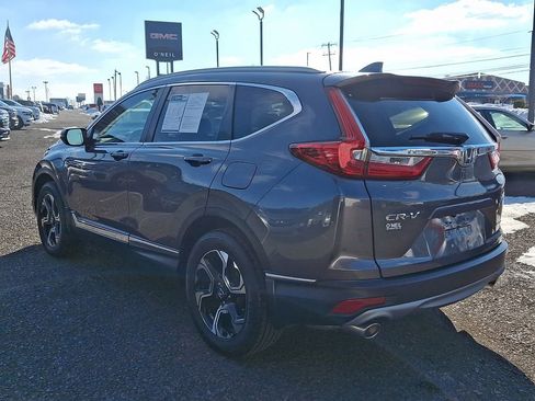 Used 2018 Honda CR-V Touring image 4
