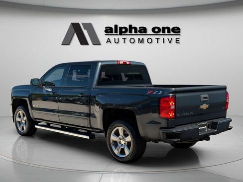 Used 2018 Chevrolet Silverado 1500 LT w/ Texas Edition AWD/4WD image 10