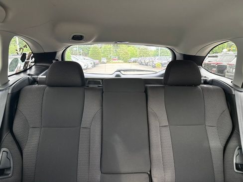 Used 2022 Subaru Outback Premium AWD/4WD image 13