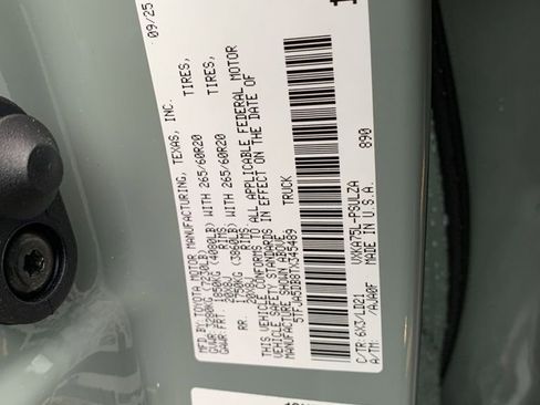 New 2026 Toyota Tundra Limited image 32