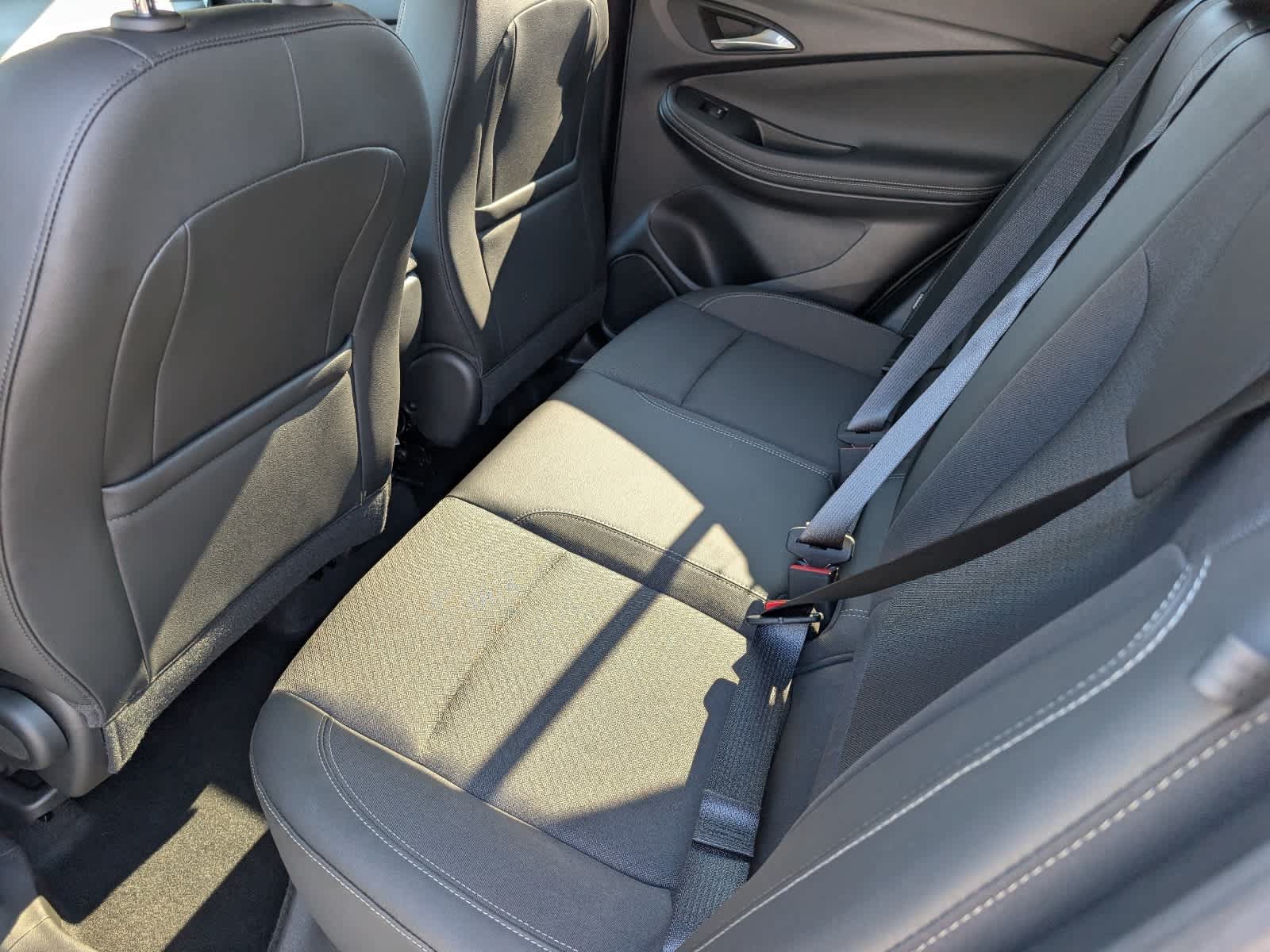 Certified 2024 Buick Encore GX Preferred w/ Advanced Technology Package FWD image 13
