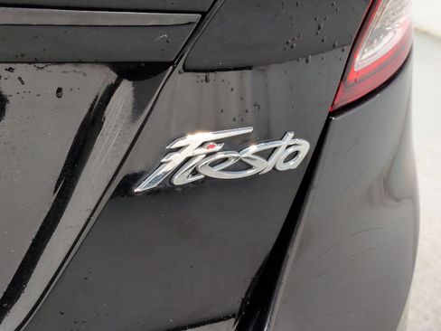 Used 2019 Ford Fiesta SE image 14