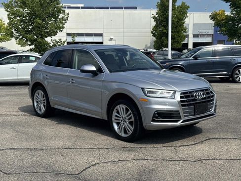 Used 2020 Audi Q5 Prestige AWD/4WD image 3