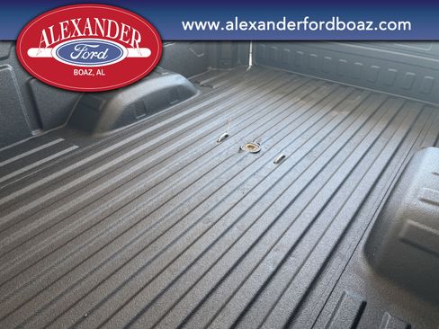 Used 2023 GMC Sierra 3500 Pro w/ Convenience Package image 9