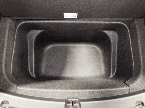 Used 2023 Tesla Model Y Long Range image 27